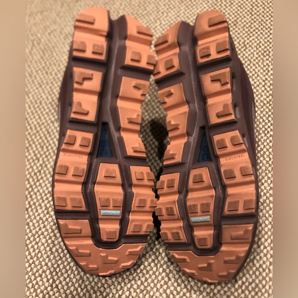 On  Cloudvista Waterproof Trail Running Shoes - Picture 9 of 16